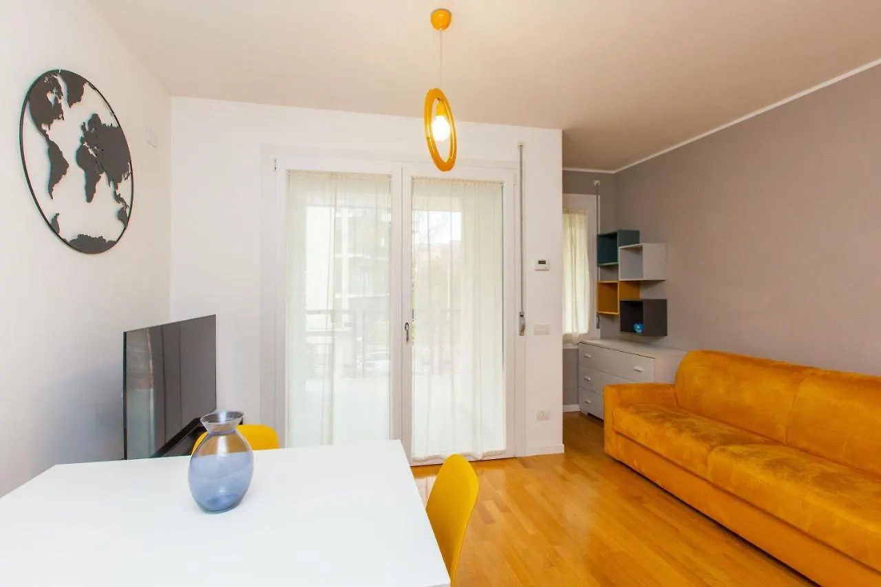 Apartment La Casa Di Saverio Busto Arsizio Italy