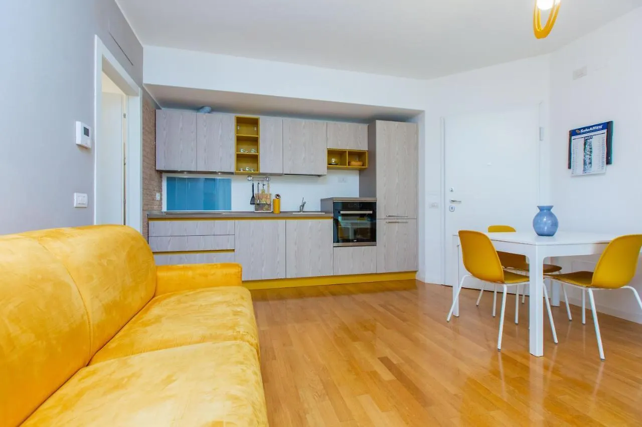 La Casa Di Saverio Busto Arsizio 0*,  Italy